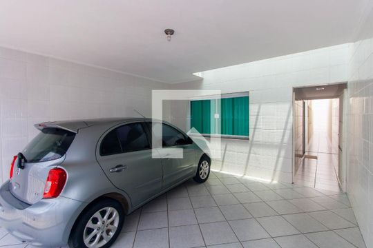 Garagem de casa à venda com 2 quartos, 200m² em Parque São Lucas, São Paulo