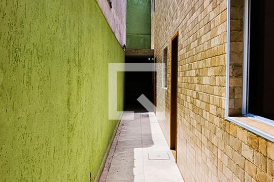 Corredor de casa de condomínio à venda com 2 quartos, 80m² em Jardim Brasil (zona Norte), São Paulo