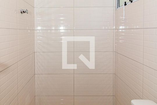 Banheiro da Suíte 1 de casa de condomínio à venda com 2 quartos, 80m² em Jardim Brasil (zona Norte), São Paulo