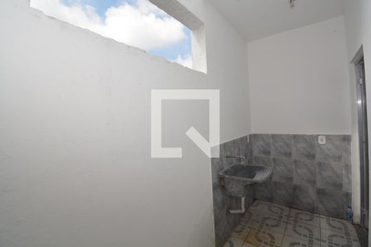 Área de Serviço de casa de condomínio para alugar com 2 quartos, 90m² em Brás de Pina, Rio de Janeiro