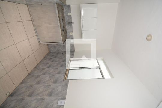 Sala/Cozinha de casa de condomínio para alugar com 2 quartos, 90m² em Brás de Pina, Rio de Janeiro