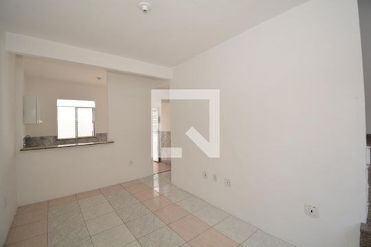 Sala/Cozinha de casa de condomínio para alugar com 2 quartos, 90m² em Brás de Pina, Rio de Janeiro