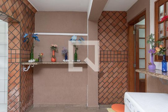 Churrasqueira de casa à venda com 3 quartos, 220m² em Torres Tibagy, Guarulhos