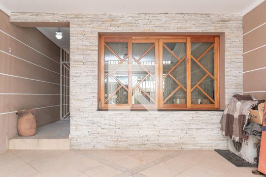 Garagem de casa à venda com 3 quartos, 220m² em Torres Tibagy, Guarulhos