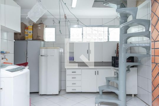 Lavanderia de casa à venda com 3 quartos, 220m² em Torres Tibagy, Guarulhos