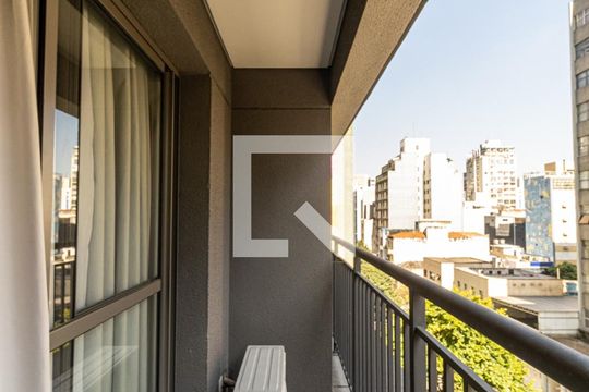 Varanda de kitnet/studio à venda com 1 quarto, 22m² em República, São Paulo