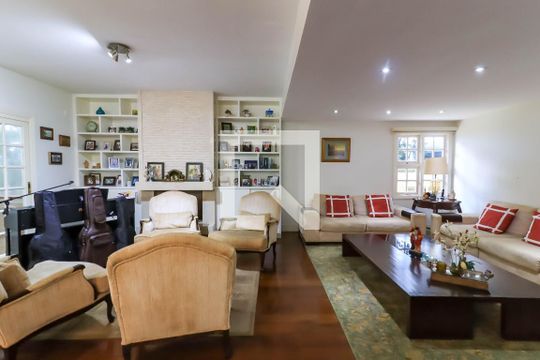 Sala de casa de condomínio à venda com 4 quartos, 581m² em Residencial Morumbi, São Paulo