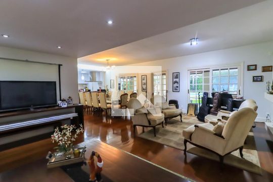 Sala de casa de condomínio à venda com 4 quartos, 581m² em Residencial Morumbi, São Paulo