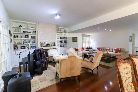 Sala de casa de condomínio à venda com 4 quartos, 581m² em Residencial Morumbi, São Paulo