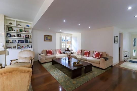 Sala de casa de condomínio à venda com 4 quartos, 581m² em Residencial Morumbi, São Paulo