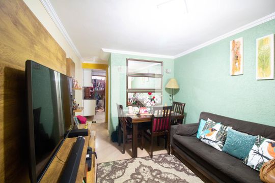 Sala de casa de condomínio à venda com 2 quartos, 65m² em Vila Santana, São Paulo