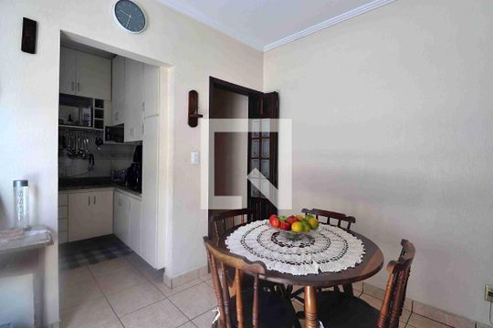 Cozinha de casa à venda com 3 quartos, 272m² em Vila Pires, Santo André