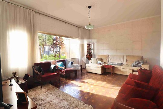 Casa à venda com 3 quartos, 210m² em Utinga, Santo André