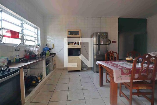 Cozinha de casa à venda com 3 quartos, 210m² em Utinga, Santo André