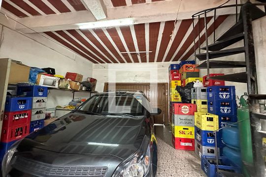 Garagem de casa à venda com 3 quartos, 196m² em Santos Dumont, São Leopoldo