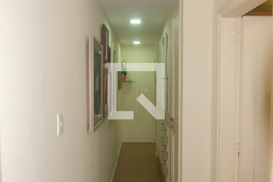 Corredor de apartamento à venda com 3 quartos, 139m² em Copacabana, Rio de Janeiro