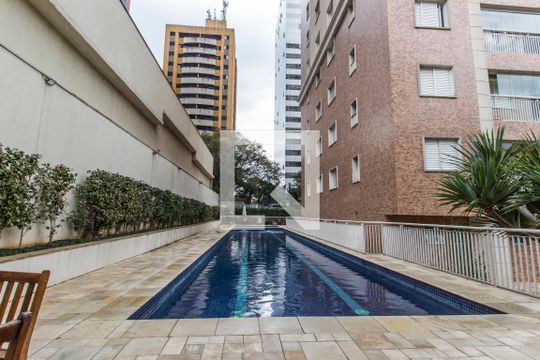 Piscina de apartamento à venda com 2 quartos, 107m² em Loteamento Caminhos de São Conrado (sousas), Barueri