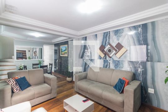 Sala 1 de casa para alugar com 4 quartos, 206m² em Centreville, Santo André