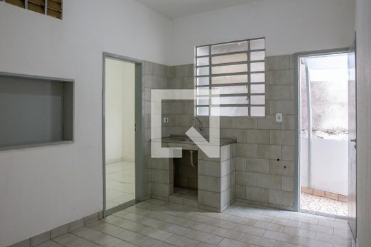 Sala e Cozinha de apartamento para alugar com 2 quartos, 40m² em Bom Retiro, São Paulo