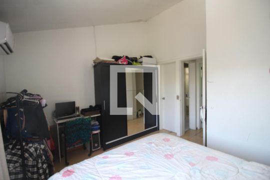 Quarto 1 de casa de condomínio para alugar com 3 quartos, 102m² em Rio Branco, Canoas