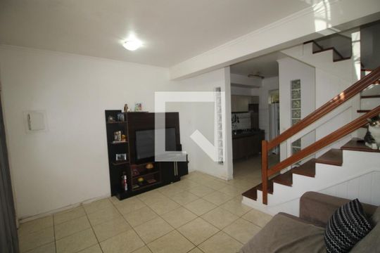 Sala de casa de condomínio para alugar com 3 quartos, 102m² em Rio Branco, Canoas