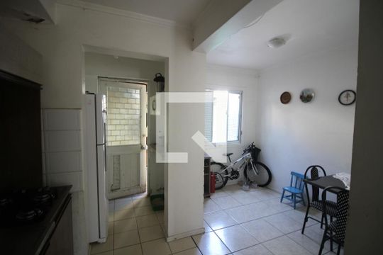 Cozinha de casa de condomínio para alugar com 3 quartos, 102m² em Rio Branco, Canoas