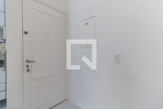 Entrada do Imóvel de apartamento para alugar com 2 quartos, 47m² em Aclimação, São Paulo