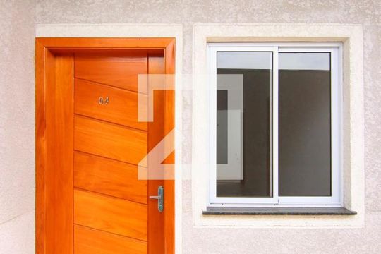 Entrada de apartamento à venda com 2 quartos, 42m² em Vila Costa Melo, São Paulo