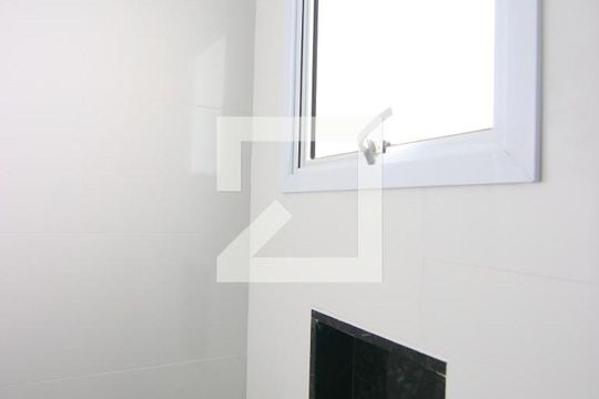 Banheiro de apartamento à venda com 2 quartos, 42m² em Vila Costa Melo, São Paulo