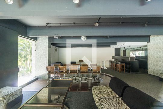 Área comum - Salão de festas de apartamento à venda com 3 quartos, 135m² em Rio Branco, Porto Alegre