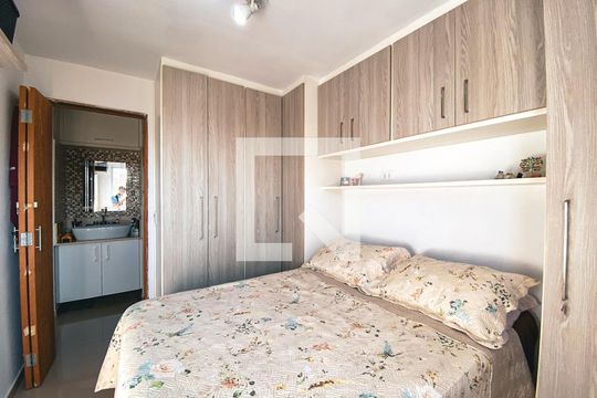 Quarto 1 de apartamento à venda com 2 quartos, 58m² em Jardim Jaqueline, São Paulo