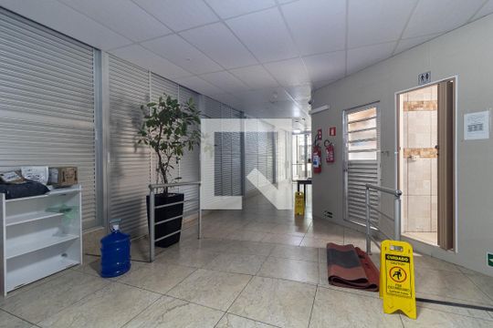 Hall de Entrada de apartamento para alugar com 1 quarto, 43m² em Liberdade, São Paulo