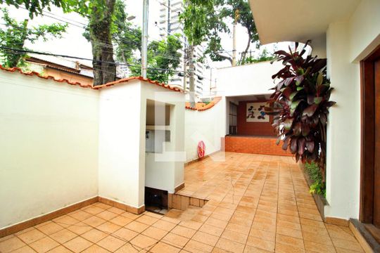 Quintal de casa à venda com 2 quartos, 200m² em Campestre, Santo André