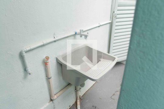 Área de Serviço de kitnet/studio para alugar com 2 quartos, 65m² em Fonseca, Niterói