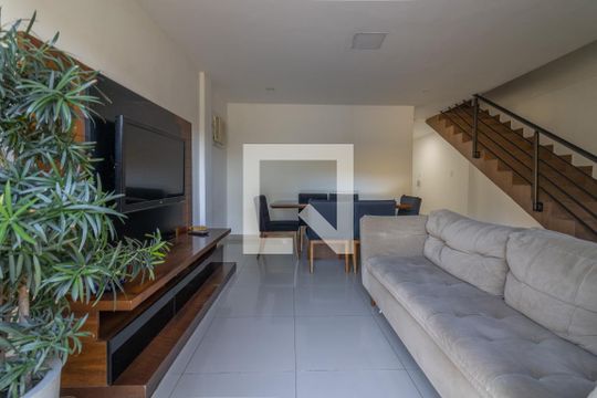 Casa para alugar com 3 quartos, 120m² em Recreio dos Bandeirantes, Rio de Janeiro