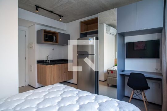 Quarto de kitnet/studio para alugar com 1 quarto, 18m² em Consolação, São Paulo