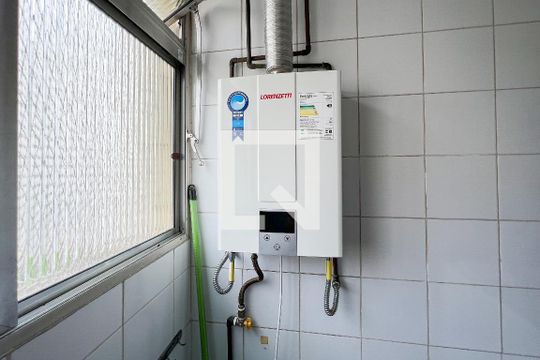 Área de Serviço de apartamento para alugar com 2 quartos, 75m² em Vila Romana, São Paulo