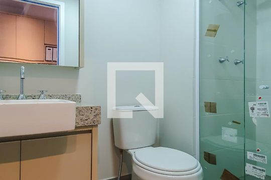 Banheiro de kitnet/studio à venda com 1 quarto, 30m² em Vila Mariana, São Paulo