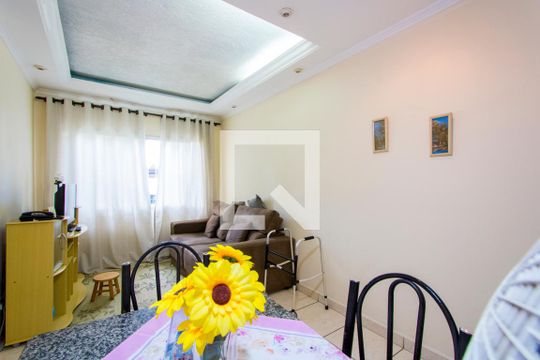 Sala de apartamento à venda com 2 quartos, 58m² em Vila Tibiriçá, Santo André