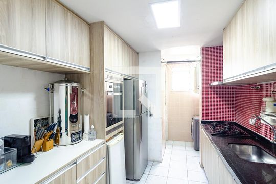 Cozinha de apartamento à venda com 2 quartos, 58m² em Vila Santa Catarina, São Paulo