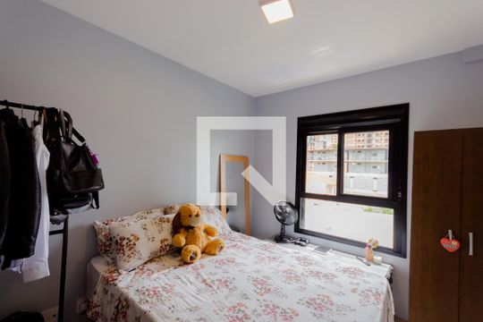 Quarto  de apartamento à venda com 1 quarto, 44m² em Campestre, Santo André