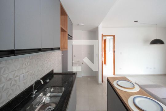 Cozinha de apartamento para alugar com 2 quartos, 66m² em Vila Ivone, São Paulo