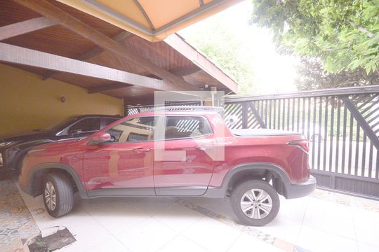Garagem de casa à venda com 3 quartos, 460m² em Jardim da Saúde, São Paulo