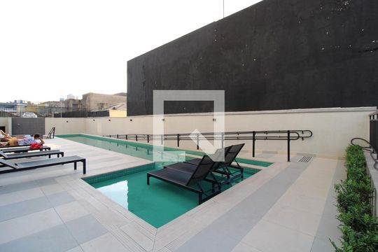 Área comum - Piscina de kitnet/studio para alugar com 1 quarto, 30m² em Bom Retiro, São Paulo