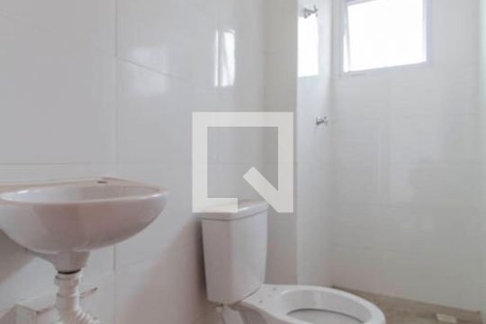 Banheiro de apartamento à venda com 2 quartos, 49m² em Jardim Maringa, São Paulo