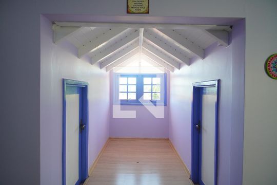 Corredor de casa à venda com 3 quartos, 125m² em Santo Afonso, Novo Hamburgo