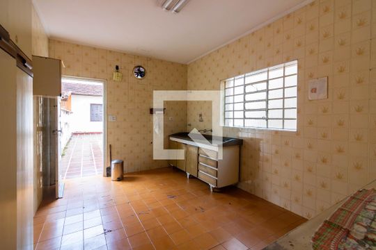 Cozinha  de casa para alugar com 2 quartos, 110m² em Vila Congonhas, São Paulo