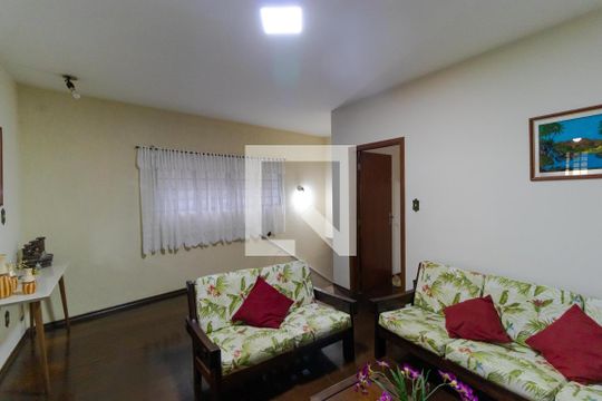 Sala de casa à venda com 3 quartos, 212m² em Vila Nogueira, Campinas