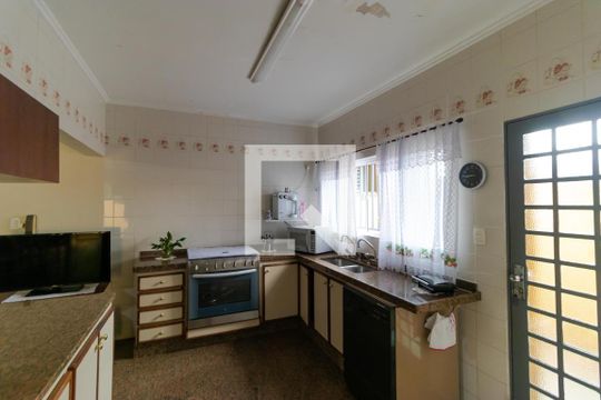 Cozinha de casa à venda com 3 quartos, 212m² em Vila Nogueira, Campinas