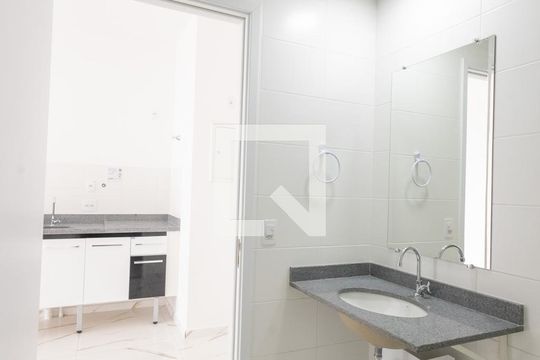 Banheiro Social de apartamento à venda com 1 quarto, 32m² em Penha de França, São Paulo